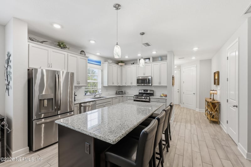 368 Pioneer Village Dr, Ponte Vedra, FL 32081