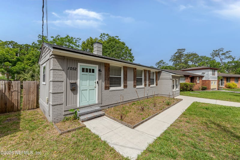 1052 Willis Dr, Jacksonville, FL 32205