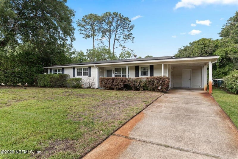 7935 Fresca St, Jacksonville, FL 32217
