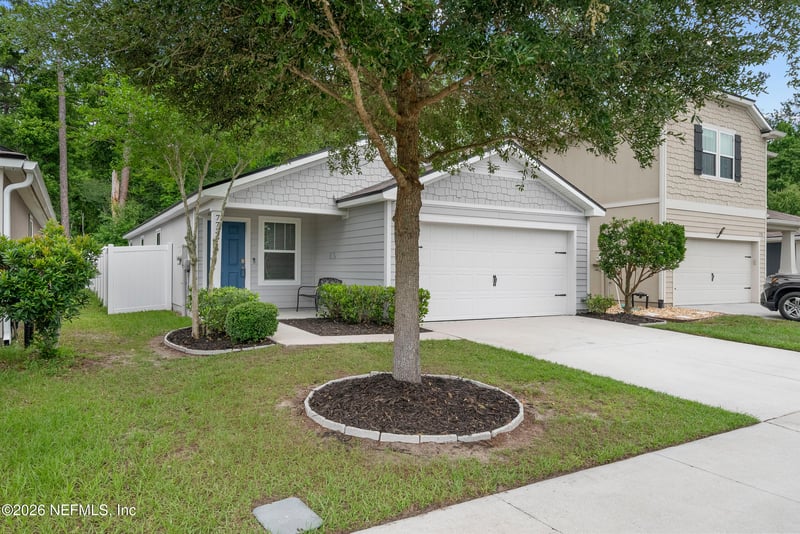 7736 Meadow Walk Ln, Jacksonville, FL 32256