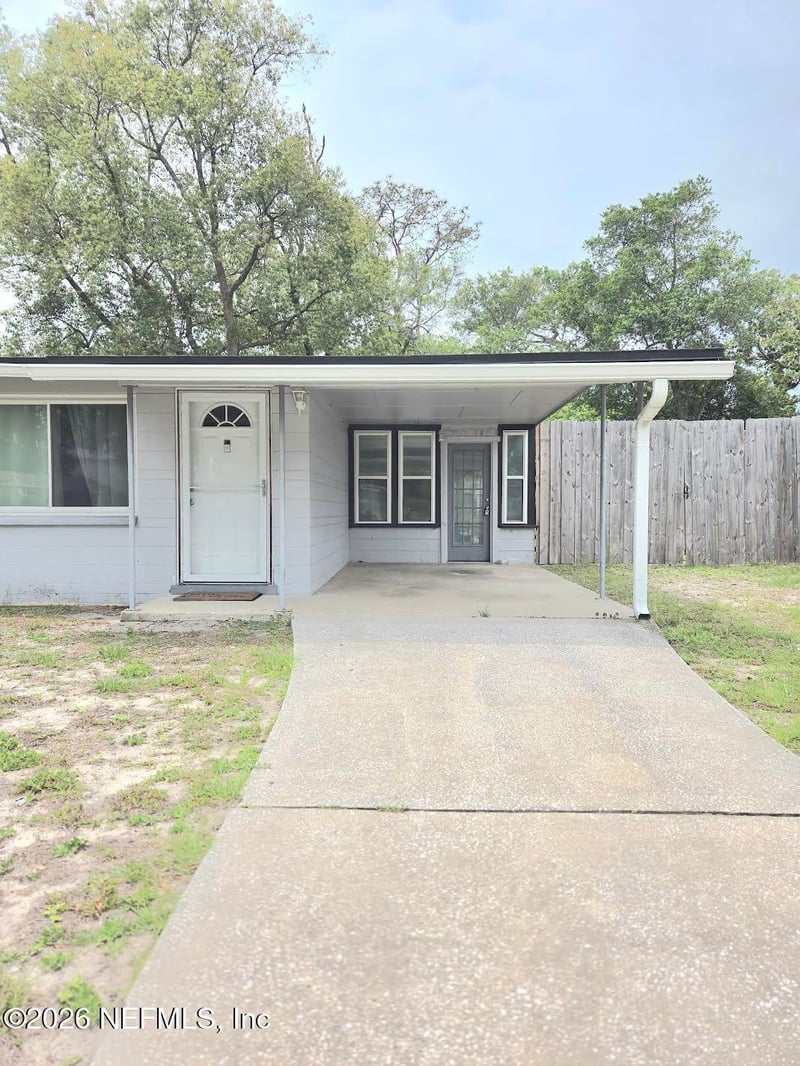 175 Parkwood Dr, Orange Park, FL 32073