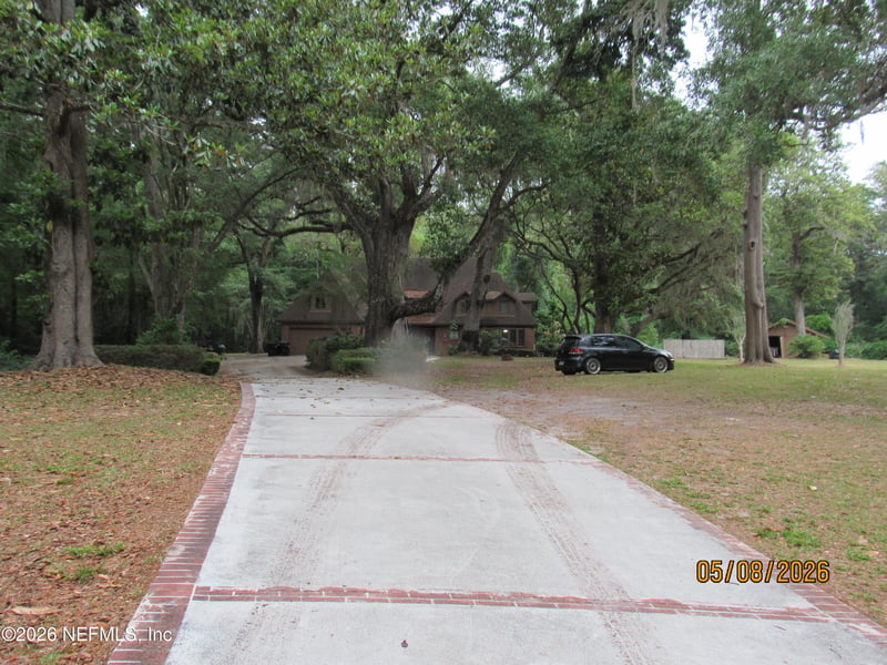 237 Adams Ln, Fleming Island, FL 32003