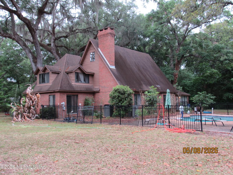 237 Adams Ln, Fleming Island, FL 32003