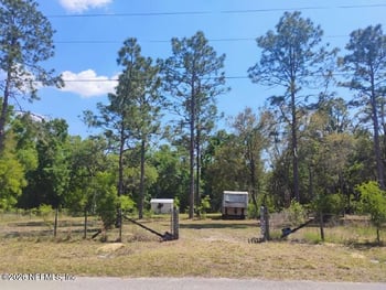 54 841st , Old Town, FL 32680