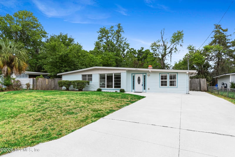 6929 Rollo Rd, Jacksonville, FL 32205