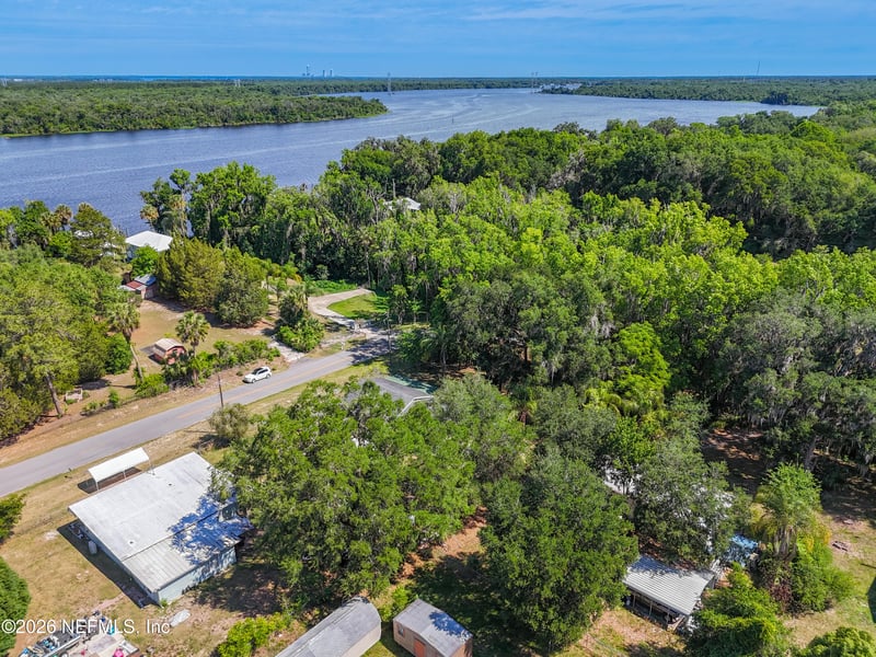 139 Dunn Ave, San Mateo, FL 32187
