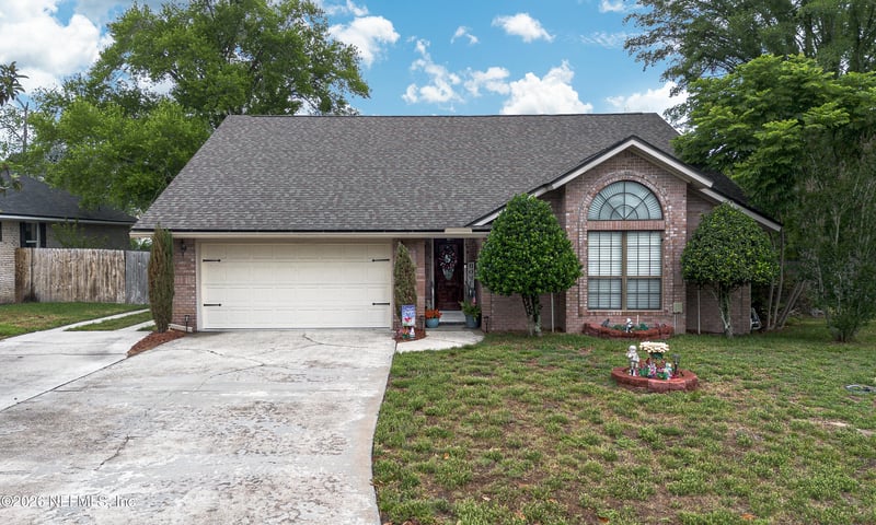 2428 Stonebridge Dr, Orange Park, FL 32065