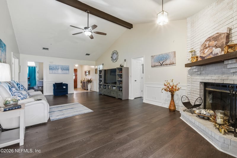 2428 Stonebridge Dr, Orange Park, FL 32065