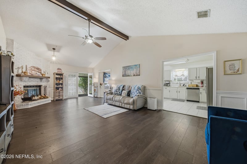 2428 Stonebridge Dr, Orange Park, FL 32065