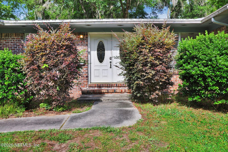 1950 Holly Oaks Ravine Dr, Jacksonville, FL 32225