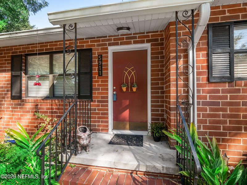 5911 Hyde Park Cir, Jacksonville, FL 32210