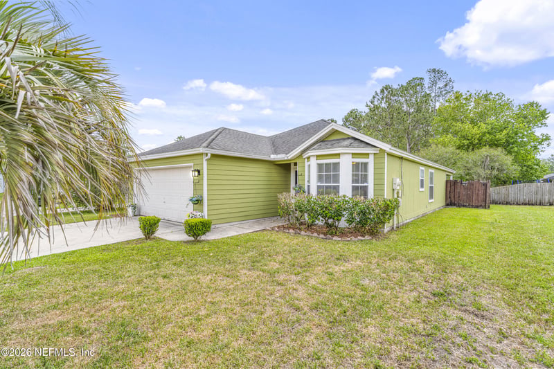 3013 Wavering Ln, Middleburg, FL 32068