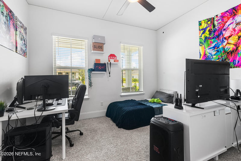 637 Navigators Rd, St Johns, FL 32259