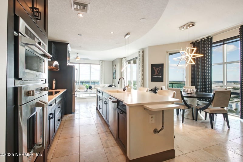 1431 Riverplace Blvd #1710, Jacksonville, FL 32207