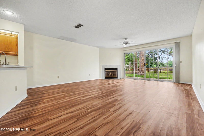 11285 Lake Mandarin Cir, Jacksonville, FL 32223