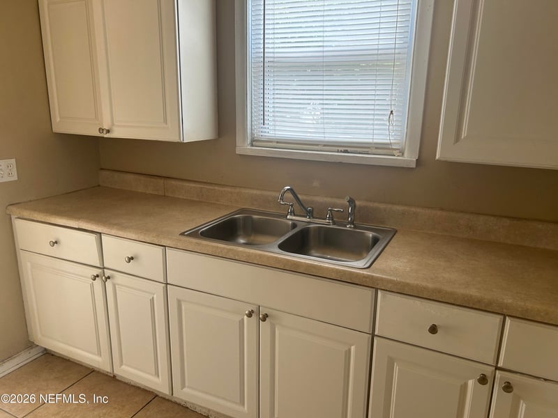 651 46th St, Jacksonville, FL 32208