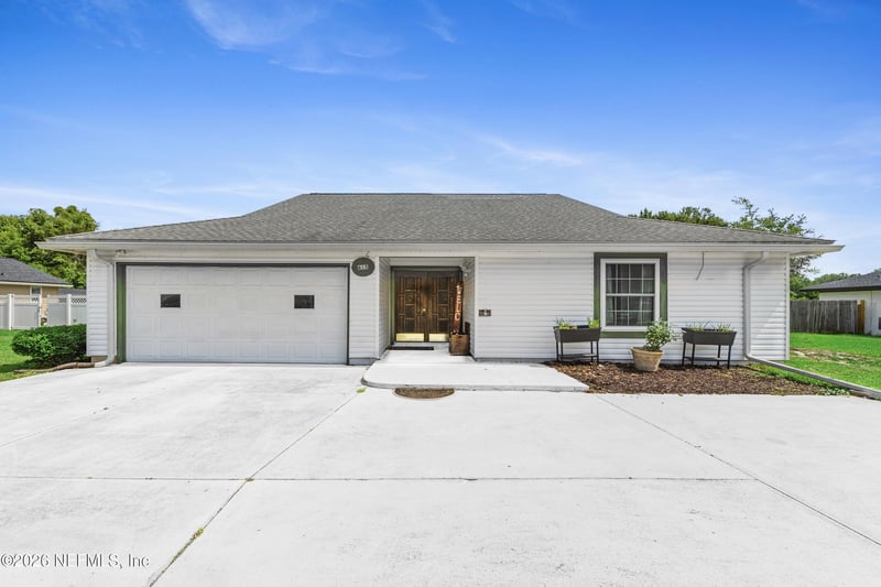 615 Hickory Dr, Fleming Island, FL 32003