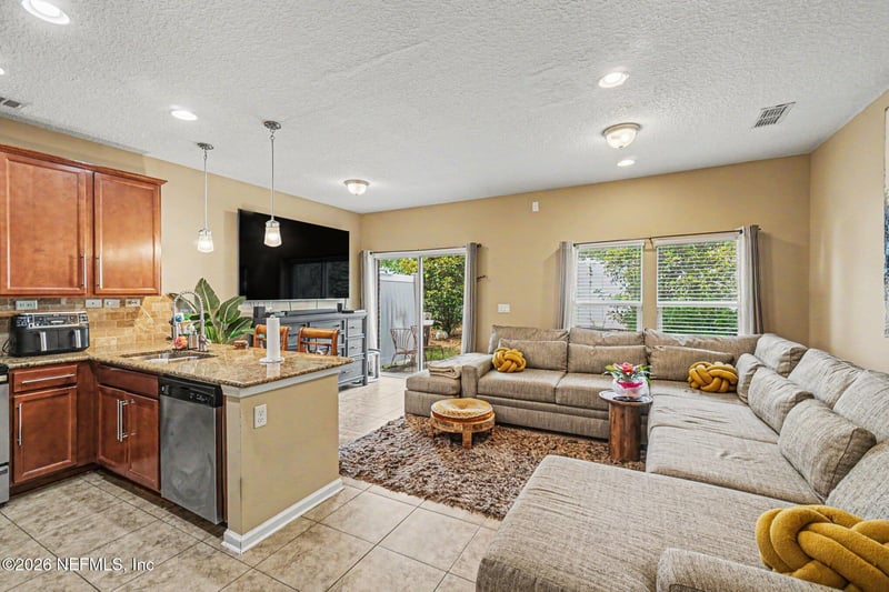 1591 Landau Rd, Jacksonville, FL 32225