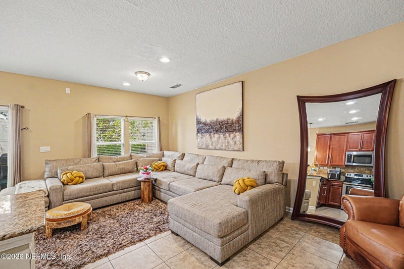 1591 Landau Rd, Jacksonville, FL 32225