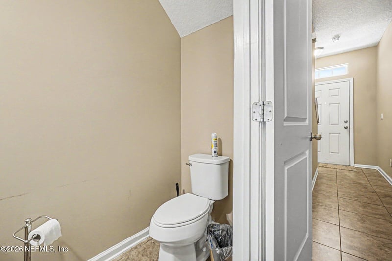 1591 Landau Rd, Jacksonville, FL 32225