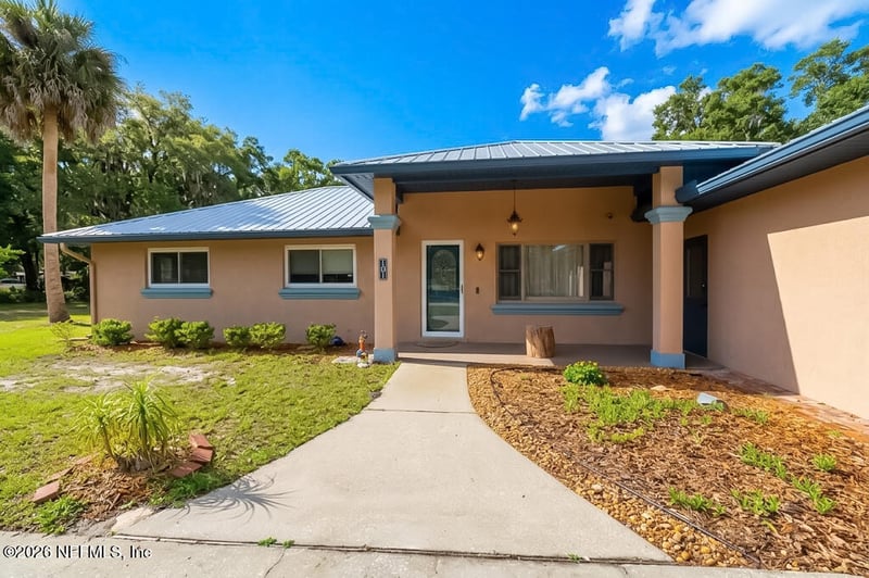 101 Riverview Dr, East Palatka, FL 32131