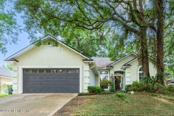 6034 Winding Bridge Dr, Jacksonville, FL 32277