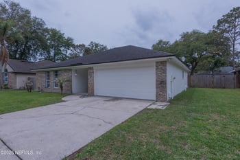 1600 Country Charm Ln, Jacksonville, FL 32225