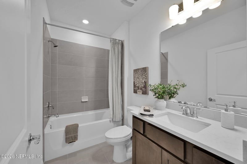 3255 Willowleaf Ln, Green Cove Springs, FL 32043