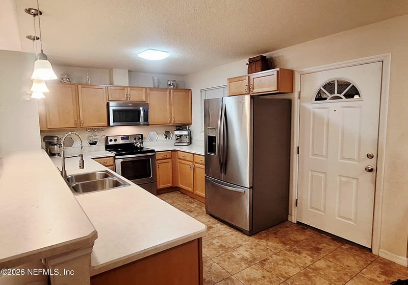 937 Avery St, St Augustine, FL 32084