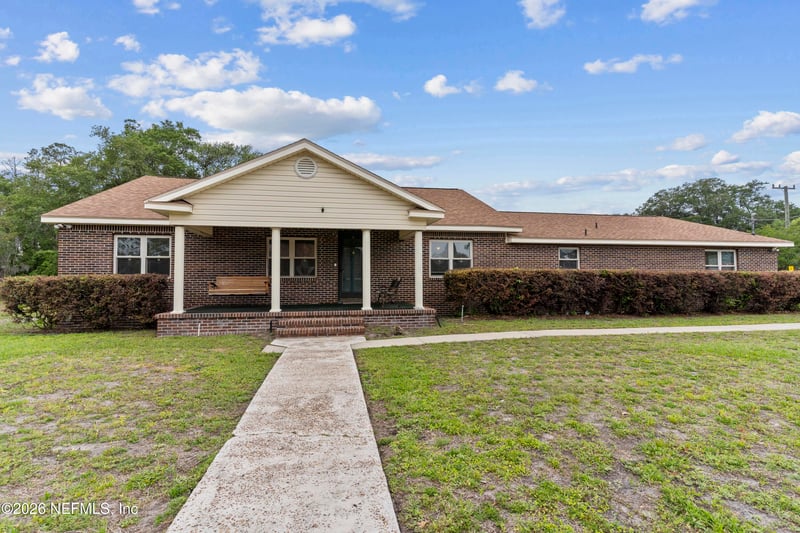 164 6th St, Macclenny, FL 32063