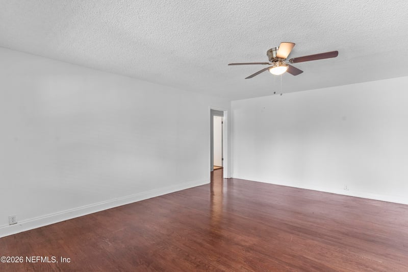 164 6th St, Macclenny, FL 32063