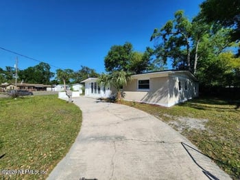 11547 Emuness Rd, Jacksonville, FL 32218