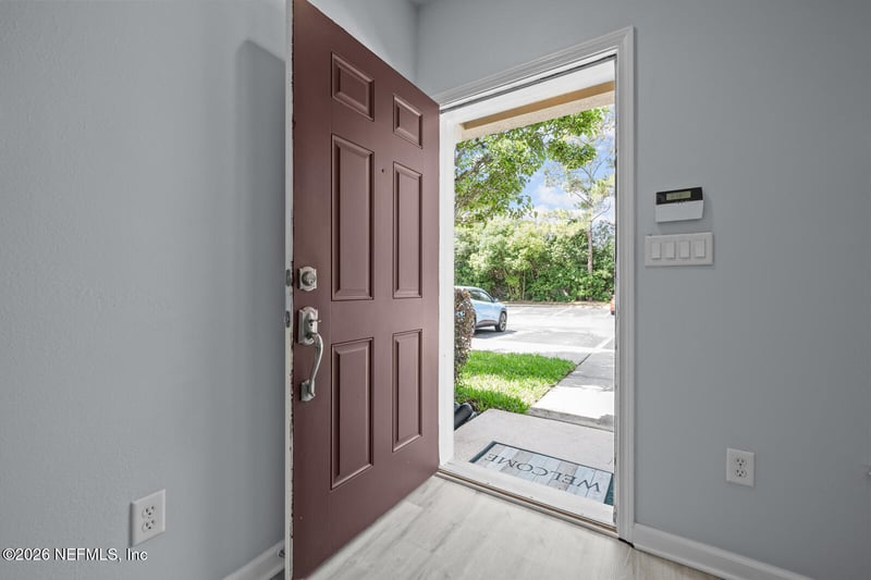 8077 Summerside Cir, Jacksonville, FL 32256