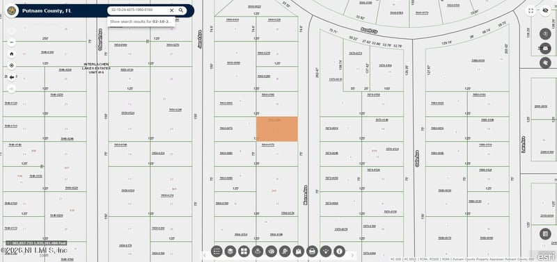 211 Morse Ave, Interlachen, FL 32148