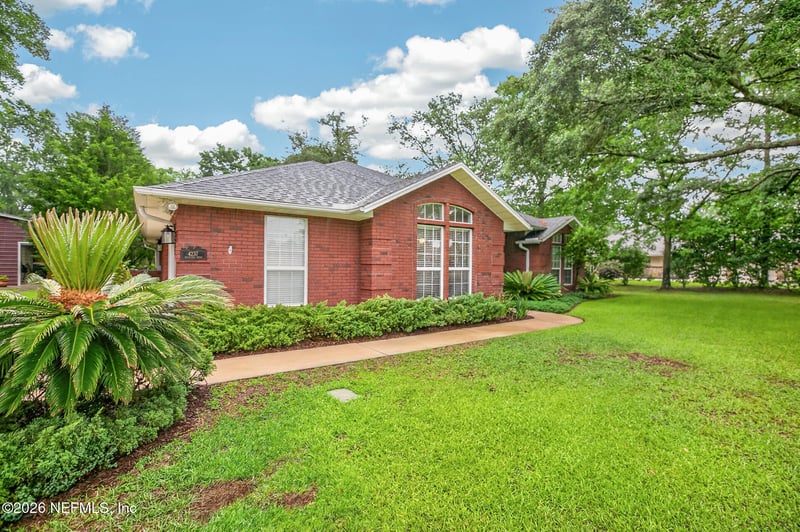 4237 Raintree Dr, Macclenny, FL 32063