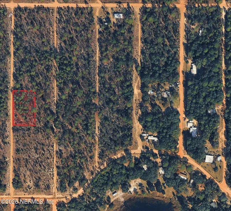 228 Salem Trl, Interlachen, FL 32148