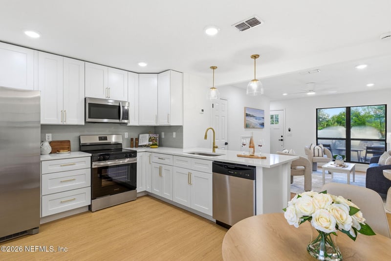 2513 Waters Edge Dr, Neptune Beach, FL 32266
