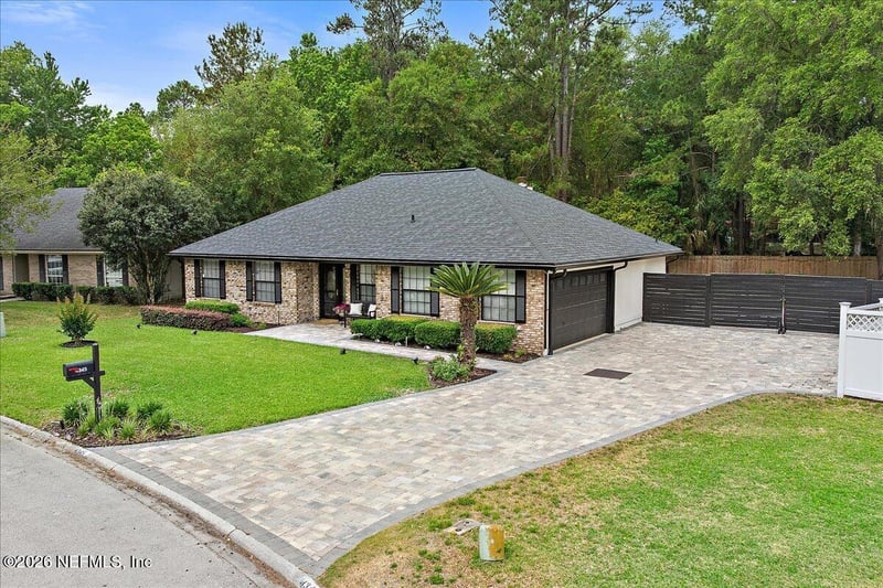 4345 Apple Tree Pl, Jacksonville, FL 32258