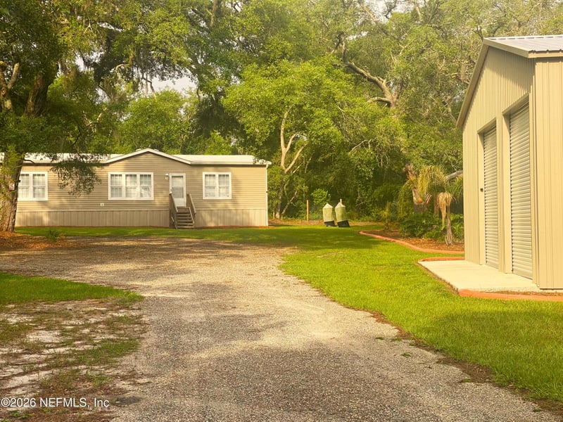 265 Lake Como Dr, Pomona Park, FL 32181