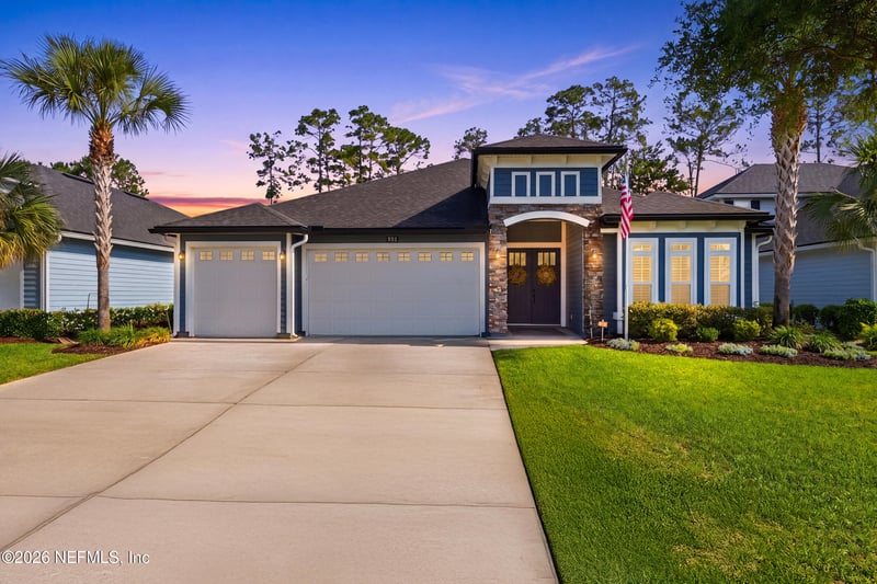 933 Bent Creek Dr, St Johns, FL 32259