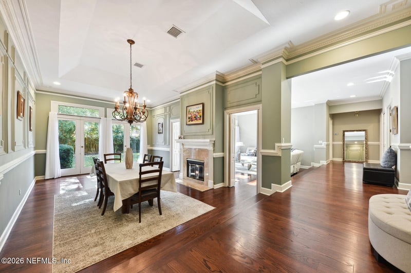 6717 Linford Ln, Jacksonville, FL 32217
