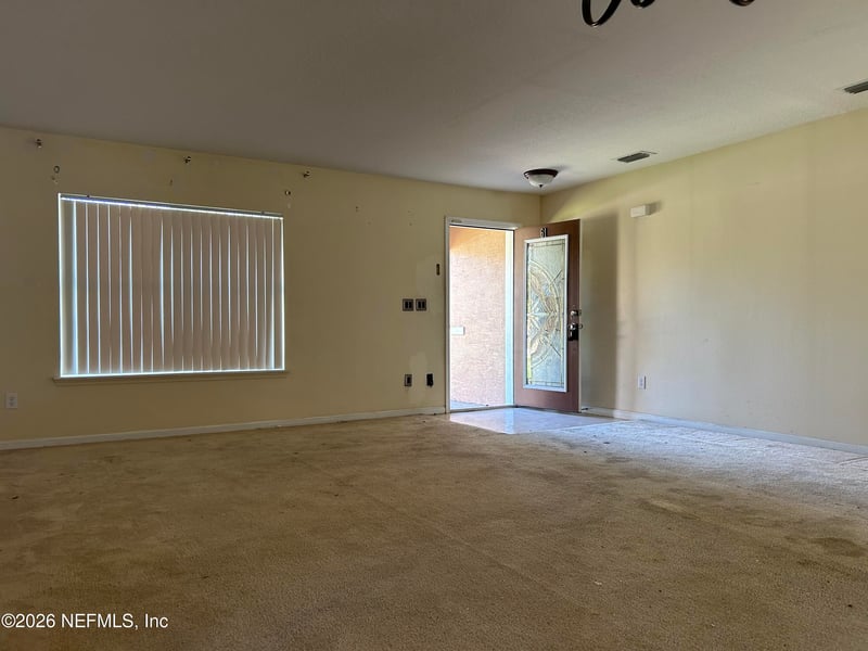 61 Reidsville Dr, Palm Coast, FL 32164
