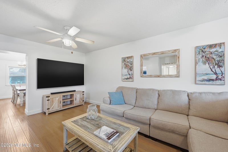 524 Patricia Ln, Jacksonville Beach, FL 32250