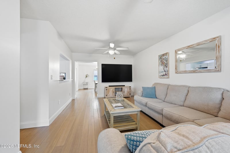 524 Patricia Ln, Jacksonville Beach, FL 32250