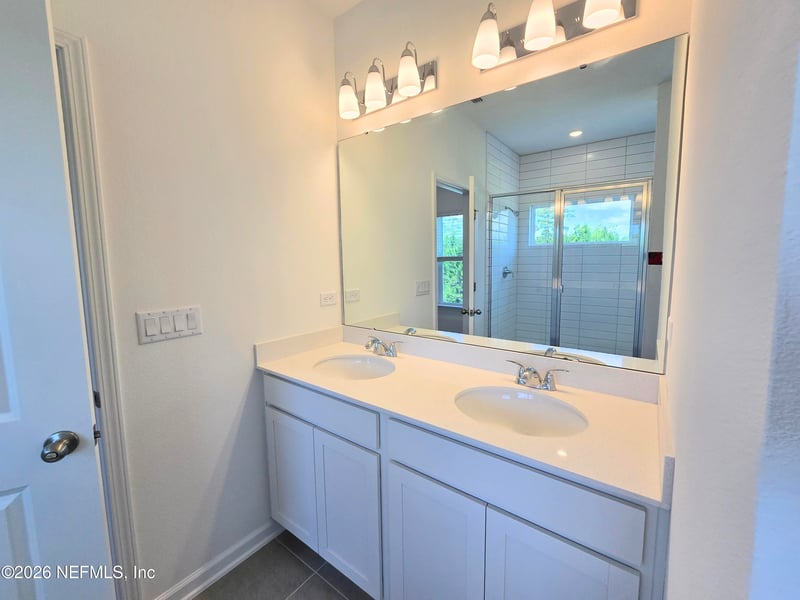 3515 Americana Dr, Green Cove Springs, FL 32043