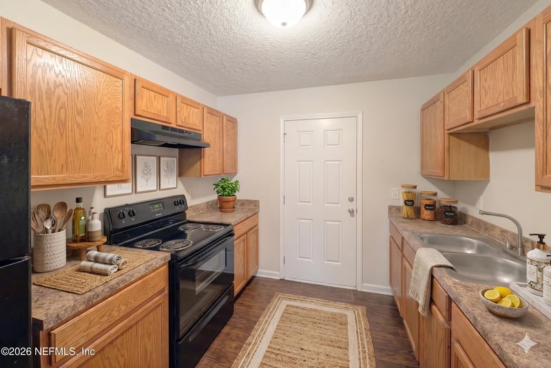 1242 Lake Shore Blvd, Jacksonville, FL 32205