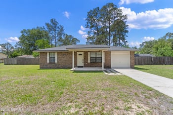 714 Short Putt Dr, Macclenny, FL 32063