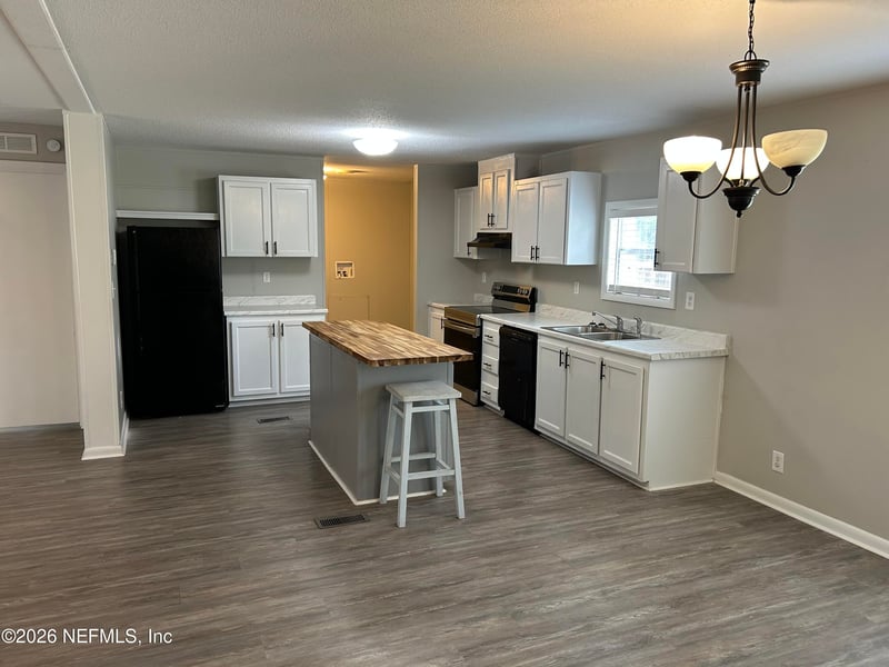 23197 Hassie Johns Rd, Sanderson, FL 32087