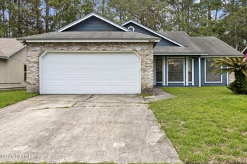 8848 Victoria Landing Dr, Jacksonville, FL 32208