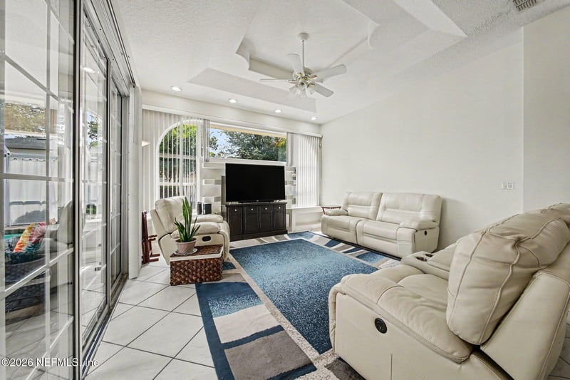7 Edward Dr, Palm Coast, FL 32164